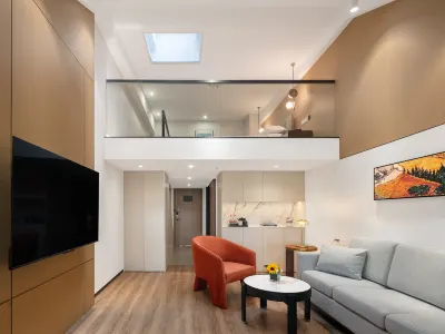 Poltton International All-Suite Serviced Apartment (Wuhan High-Speed Railway Station West Square) Hotels near Jinming Fair Price Grain & Oils Shop