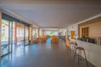Shennongjia Zailu Hotel (Dajiuhu Pingqian Ancient Town)