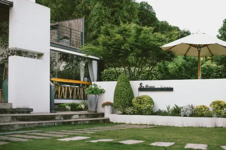 Sudetang Nuanshanting Homestay (Huangshan Scenic Area) Отели рядом с достопримечательностью «Hibiscus Valley»