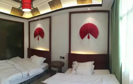 Luopingwang Linqi Bieyuan Отели рядом с достопримечательностью «Jiulong Waterfalls»