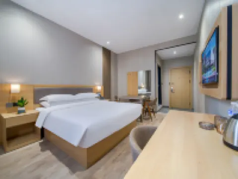 GELI Hotel (Linyi Pingyi Yinhua Road) Hoteles en Pingyi