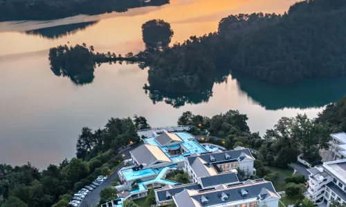 Blue City. Anyi Resort Qiandao Lake County