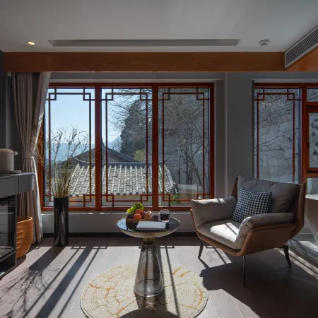 Chunshi · Zhiyi | Scenic Vacation Apartment (Gucheng Mufu)