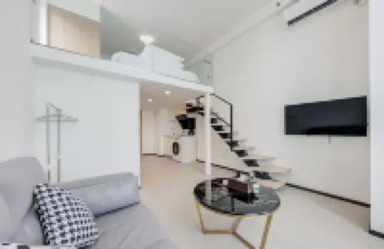 Apamen International Apartment (Sports Center Mingzhu Station)
