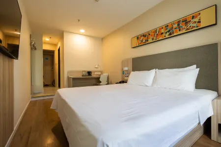 Hanting Hotel (Yining Shanghai City)