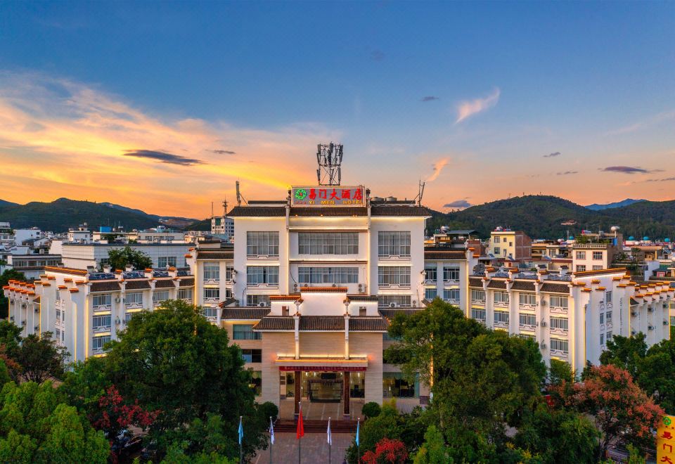 hotel overview picture