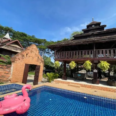 Baan Tawai Lanna Resort Hotel dekat Bantawai Wood Carving Village