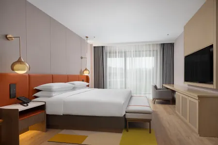 Home2 Suites by Hilton  Wenzhou Wencheng Отели рядом с достопримечательностью «Houwanggu Sceneic Area»