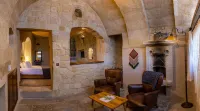 Seki Cave Suites