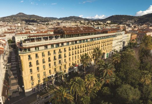 니스 호텔 전경