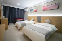 都市快捷酒店（上饒餘幹縣琵琶湖迎賓大道店） 鄰近五一超市的酒店