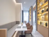 Jinyi Youxuan Hotel (Hohhot International Convention and Exhibition Center Juhaicheng Branch) Hotels near Saihan