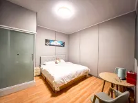 Luoyang Qingqing Yuanshe Homestay (Lijingmen Cross Street Store)