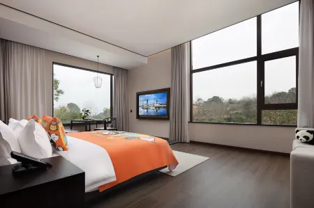 BALING-YongHu Manor Отели рядом с достопримечательностью «Yue Yang Tower»