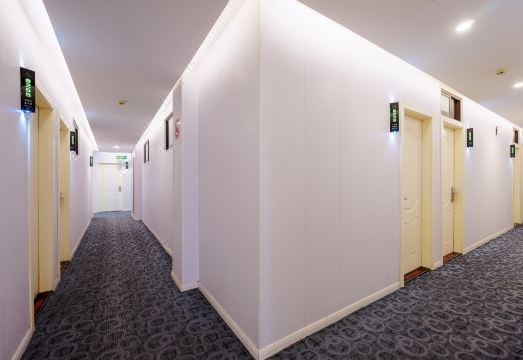 5. 셸 호텔 (상하..