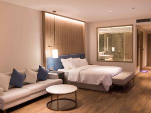 Luxury A La Carte Serviced Apartments Ha Long Bay