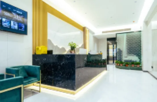 Spring Rain Hotel (Fuyang East High-speed Railway Station)