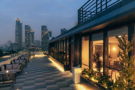 Guangzhou Shamian Island YATLAND Отели рядом с достопримечательностью «Bai'etan River View»