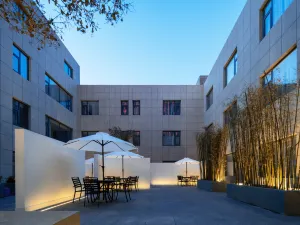 The GiorgioMorandi Hotels (Zaozhuang Shuangzixing Hengtai Municipal Government)