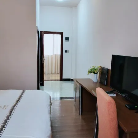 Zhongyu Hotel Lianghe Yuyang Town