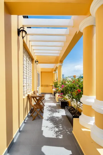 LILA Hotel & Apartments