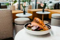 Wasserturm Hotel Cologne, Curio Collection by Hilton - breakfast