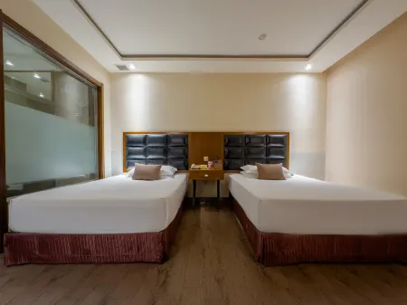 Haiyue Hotel (Harbin Sports College Nangang District Government Store)