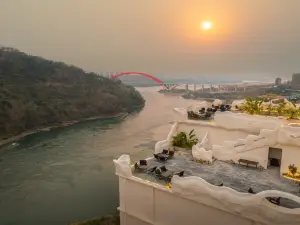 西雙版納雲棲藝宿江景酒店