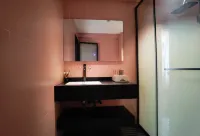 Dream Half City Future Smart Hotel