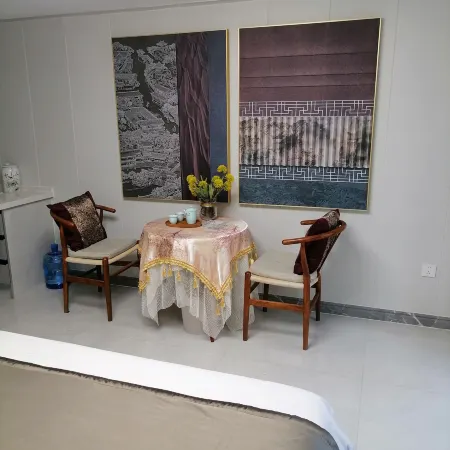 Qiju • Garden B&B (Huanghe 2nd Road Shop)