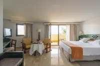 Parador de Melilla Hotels near Floristería Paco