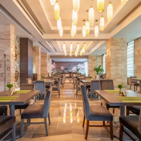 Rezen Select Hotel (Taizhou Linhai Duqiao Baolong Square)