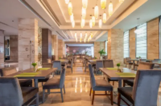 Rezen Select Hotel (Taizhou Linhai Duqiao Baolong Square)