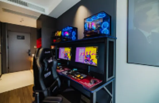 粵塔H電競酒店（南京南站勝太路地鐵站店）