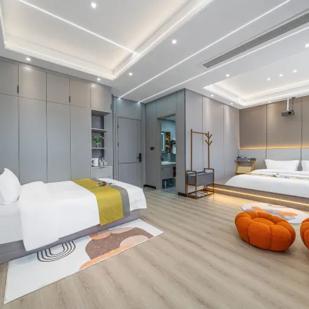 Zeheng Boshe Homestay Отели рядом с достопримечательностью «Руан Ши Цзинь Бич»