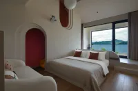 Lugu Lake Qingchen International Lake View Resort Manor (Daluoshui Pier Branch) - balkon