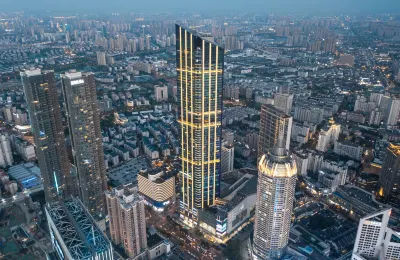 Wuxi Huaqi Xiaozhu Hotel فنادق في 