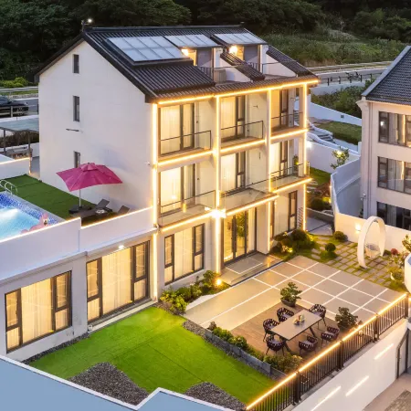 Zhujiajian Houshan Xun Xingkong Seaview Holiday Villa (Xiaowushitang Dongsha Scenic Area)