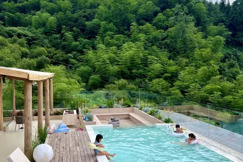 Muyunchunshu Homestay (Ya'an Bifengxia Branch)