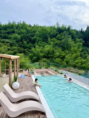 Muyunchunshu Mountain Healing Retreat Homestay (Bifengxia, Ya'an) - Hot Springs