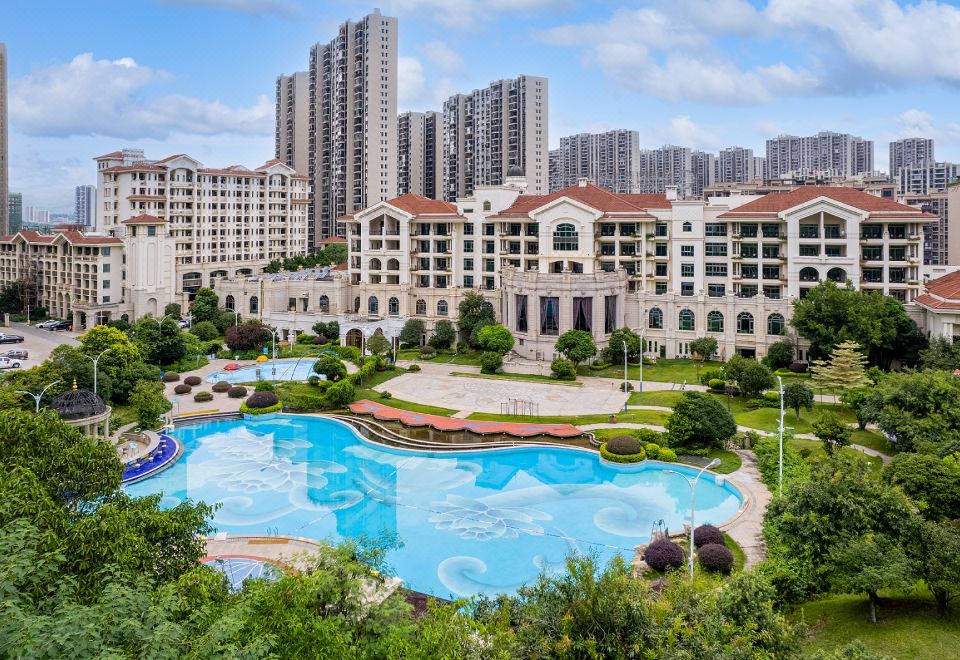 hotel overview picture