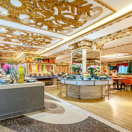 Winner International Hotel