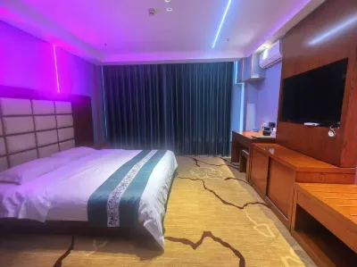 CrownePLAZAFenzheng Hotels in Fengzhen