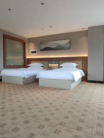 Yichun Yuenanshan Resort Hotel Отели рядом с достопримечательностью «Yichun Xing'an National Forest Park»