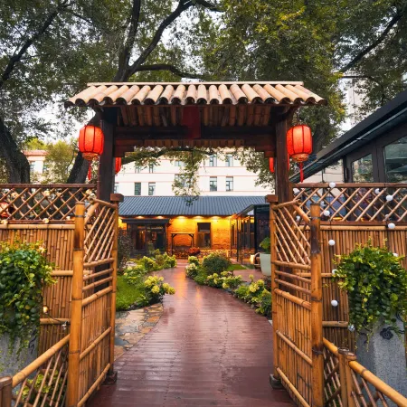 Harbin Lanting Yayu Homestay (Flood Control Memorial Tower) Отели рядом с достопримечательностью «Harbin Ferry Wharf»