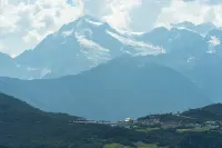 Deqin Jiatai Hotel (Wenshang Wealth Plaza Branch) - con vistas a la montaña