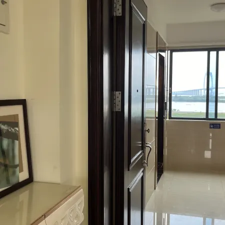 Maoming Seaside Pineapple Honey B&B (Binhai Tourism Highway)