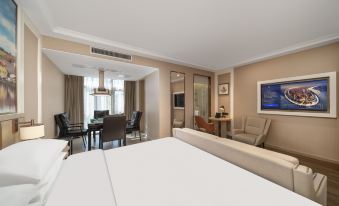 Vienna Hotel (Huizhou Yeting Avenue)