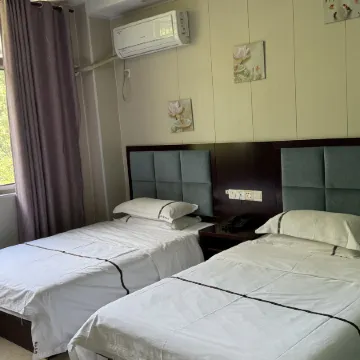 Nancheng Jinjiang Business Hotel