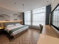 Hejing Hotel (Guangde Middle School)